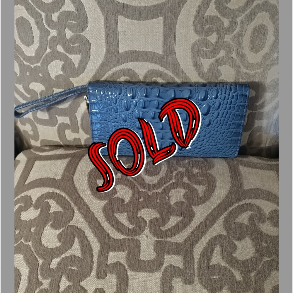 (((SOLD)))Brahmin Skyler Iris Blue Wallet/ Clutch